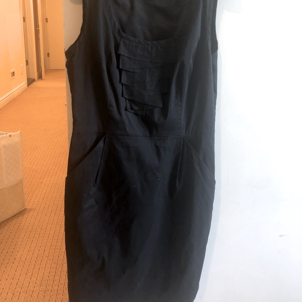Ann Taylor jumper - great condition - size 8 black
